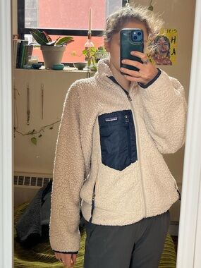 Patagonia Cream Sherpa Jacket size XS